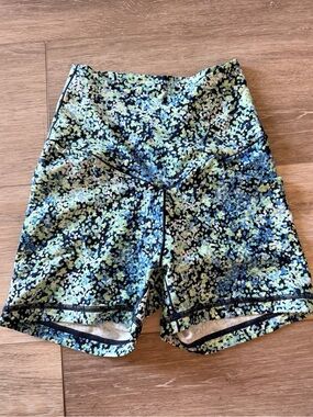 OFFLINE by Aerie Real High Waisted Crossover Bike Shorts - Size Small
